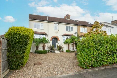 4 bedroom semi-detached house for sale