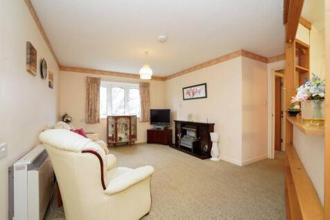 Moatfield Road, Bushey, WD23 2 bed flat for sale