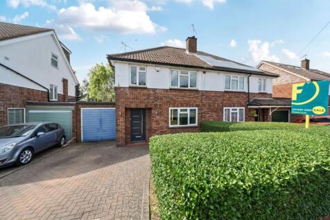 3 bedroom semi-detached house for sale