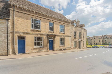 6 bedroom town house for sale