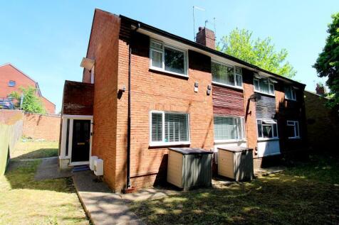 2 bedroom maisonette for sale