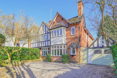 5 bedroom semi-detached house for sale