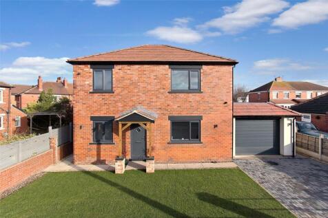 Greenmoor Avenue, Lofthouse... 4 bed detached house for sale