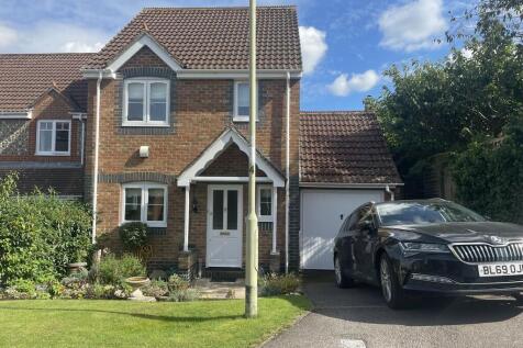 Aldbourne Close, Hungerford 3 bed detached house for sale