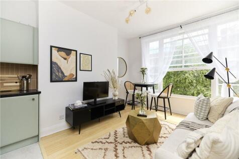 Cliff Road, London 2 bed apartment for sale