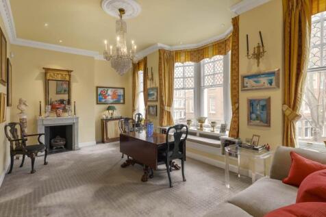 Embankment Gardens, Chelsea SW3 2 bed flat for sale