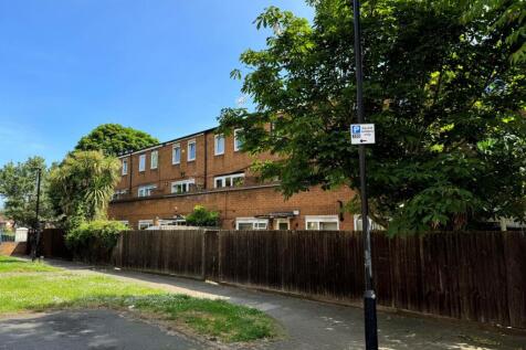 Humberton Close, Homerton 1 bed apartment for sale