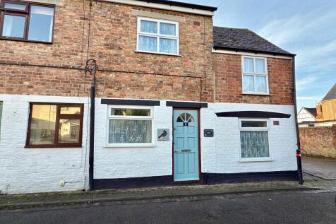 Back of Mount Pleasant, Tewkesbury GL20 2 bed end of terrace house for sale