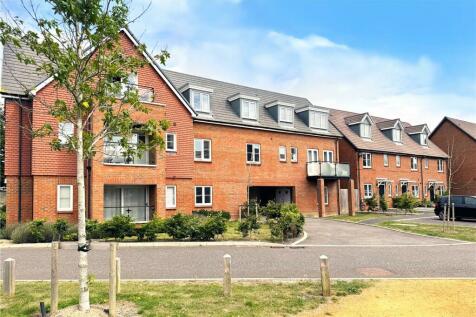 Acacia Crescent, Angmering... 2 bed apartment for sale