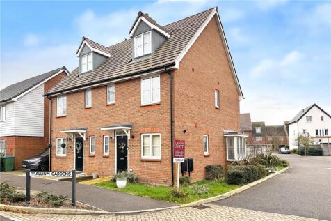 3 bedroom semi-detached house for sale