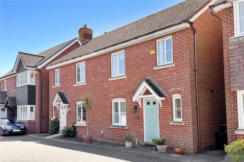 Whitfield Close, Bramley Green... 3 bed semi