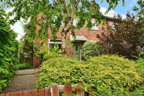 Oak Road, Greater Manchester SK8 3 bed semi