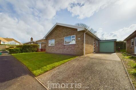 Dolwerdd Estate, Penparc, Cardigan 3 bed bungalow for sale