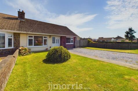 2 bedroom semi-detached bungalow for sale