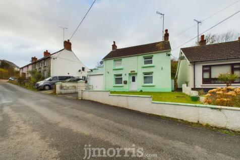 2 bedroom detached house for sale