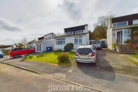 The Moorings, St. Dogmaels, Cardigan 3 bed detached house for sale