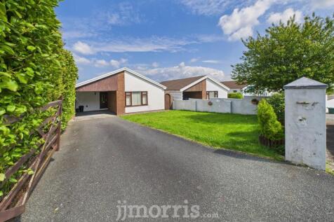 3 bedroom detached bungalow for sale