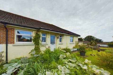 2 bedroom semi-detached bungalow for sale