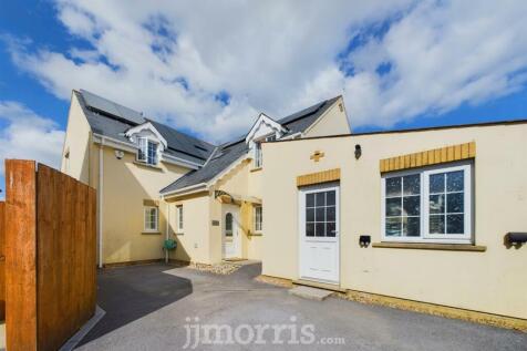 Ashburton Grove, Princes Gate, Narberth 3 bed detached house for sale