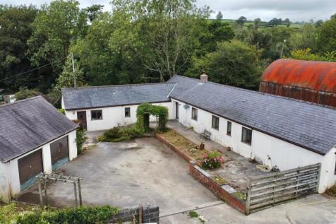 Meidrim, Carmarthen 4 bed property with land for sale