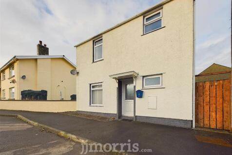 Maes Y Bryn, Llandissilio, Clynderwen 3 bed detached house for sale