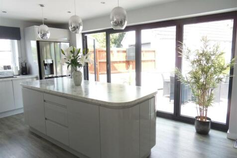 Baring Road, Cowes PO31 4 bed house for sale
