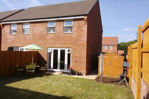 3 bedroom semi-detached house for sale