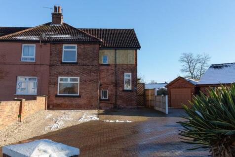 3 bedroom semi-detached house for sale