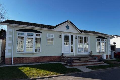 2 bedroom park home for sale
