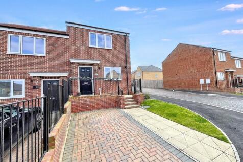 2 bedroom end of terrace house for sale