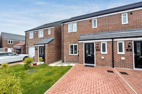 3 bedroom semi-detached house for sale
