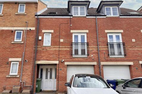 Foster Drive, St. James Village... 5 bed townhouse for sale