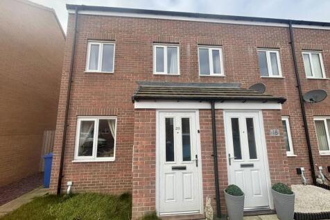 3 bedroom semi-detached house for sale