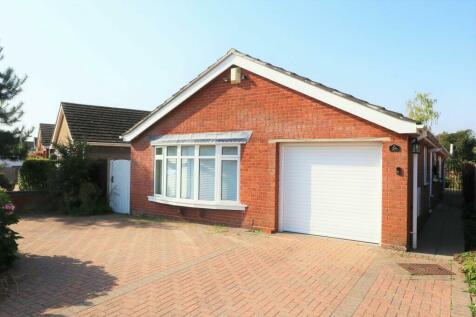 4 bedroom detached bungalow for sale