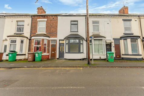 4 bedroom terraced house for sale