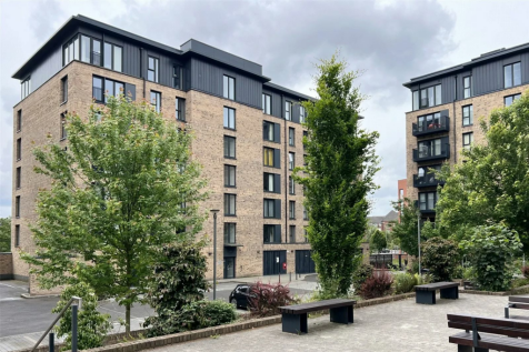 Lexington Gardens, Birmingham B15 2 bed flat for sale