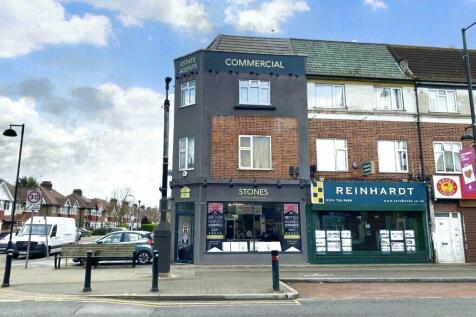 Coldharbour Lane, Hayes, Middlesex... 1 bed apartment for sale