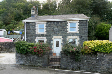 Nant Y Felin Road, Llanfairfechan... 3 bed detached house for sale