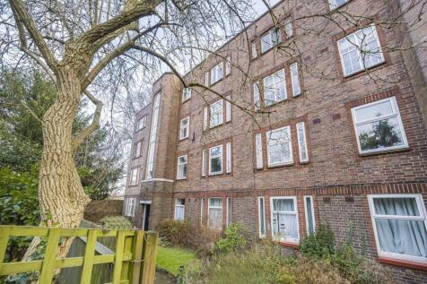 Rosemary Gardens, Mortlake, London... 2 bed apartment for sale