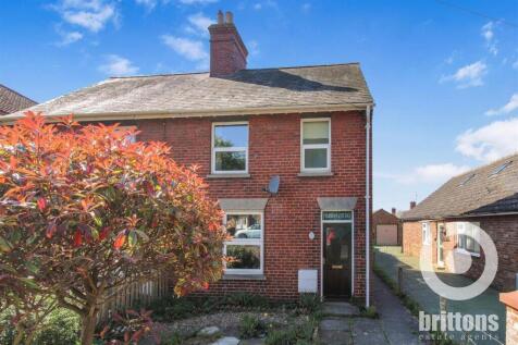Hunstanton Road, Dersingham, King's Lynn 3 bed semi