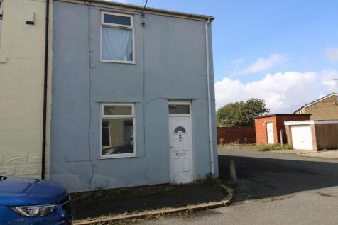 Wyre Street, Fleetwood, Lancashire... 2 bed end of terrace house for sale