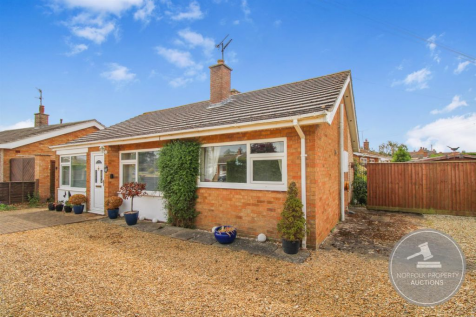 2 bedroom detached bungalow for sale