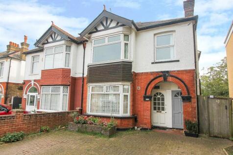 Thicket Road, Sutton, London, SM1 4PY 2 bed maisonette for sale