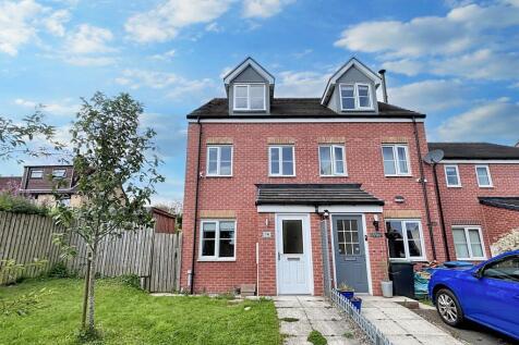 Oxford Close, Peterlee, Durham, SR8 2EF 3 bed townhouse for sale