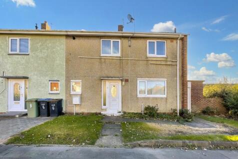 2 bedroom semi-detached house for sale