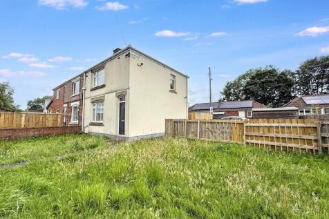Sunnyside Terrace, Trimdon Grange... 2 bed semi