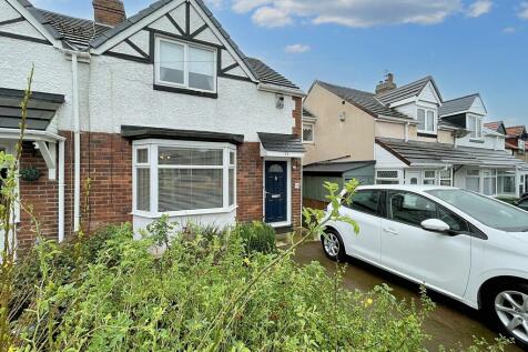 2 bedroom semi-detached house for sale