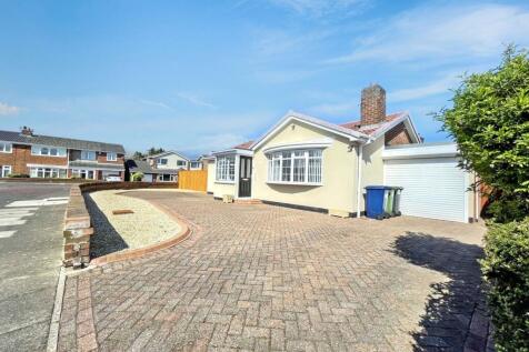 2 bedroom detached bungalow for sale