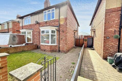 Middleham Road, Darlington, Durham... 3 bed semi