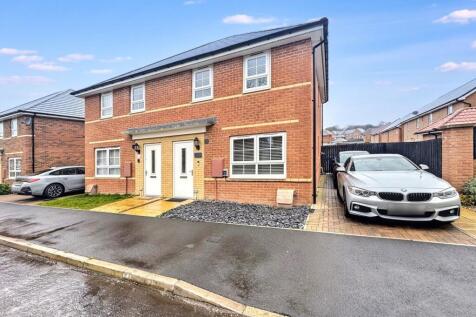 Lambert Road, Ryhope, Sunderland... 3 bed semi